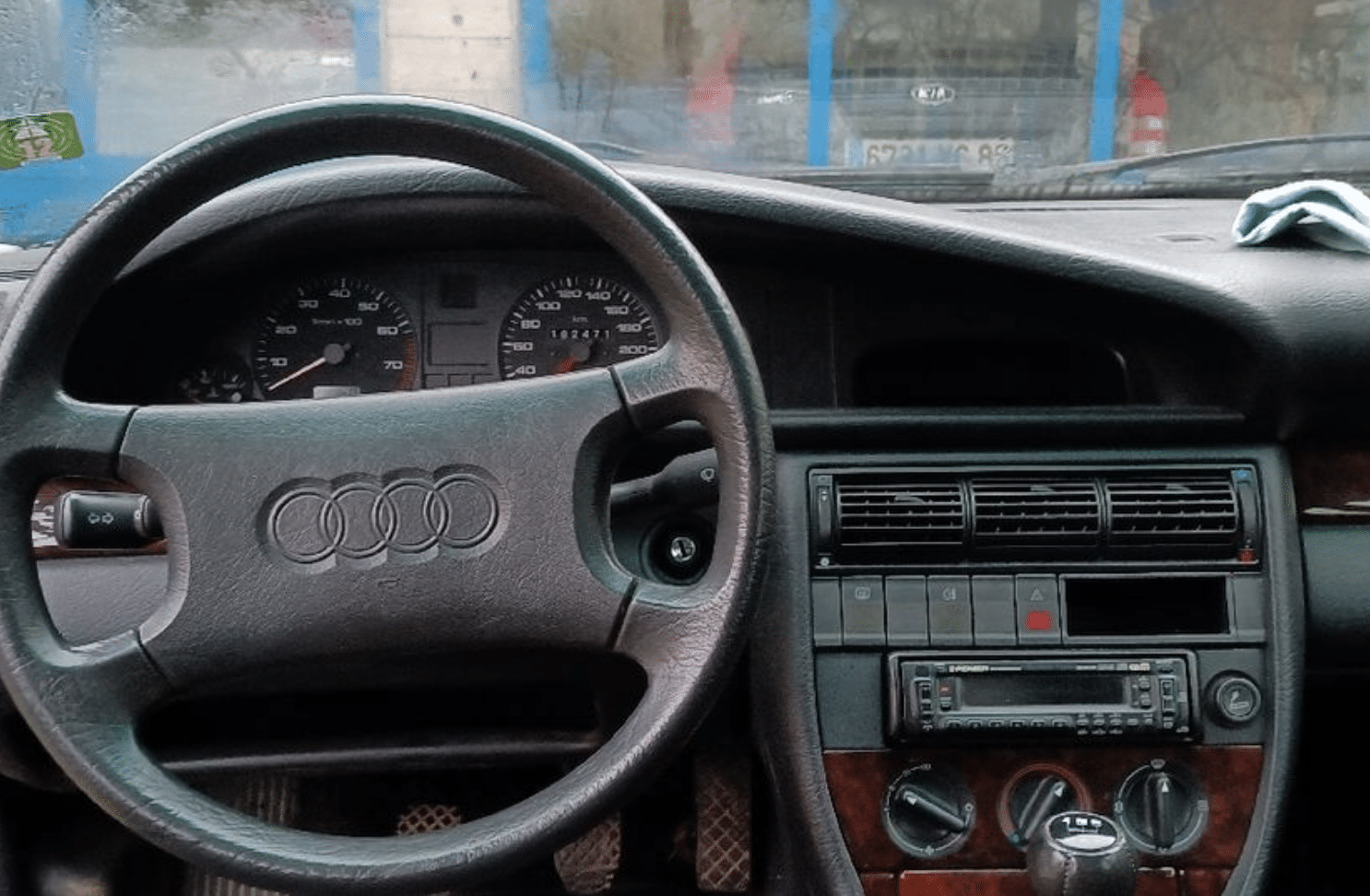 code autoradio Audi 100
