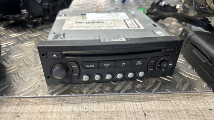 448315-Autoradio-dorigine-CITROEN-C4-1-PHASE-1-Diesel-image-3 448315 Autoradio dorigine CITROEN C4 1 PHASE 1 Diesel image 3 1 Autoradio CITROEN C4 1 PHASE 1 d'origine - 2008 - Occasion Code Autoradio