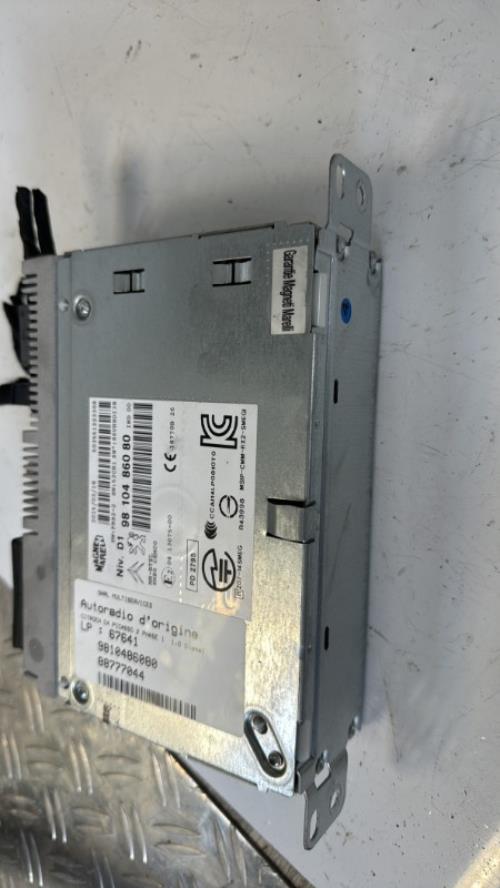 452311-Autoradio-dorigine-CITROEN-C4-PICASSO-2-PHASE-1-Di-image-3 452311 Autoradio dorigine CITROEN C4 PICASSO 2 PHASE 1 Di image 3 1 Autoradio CITROEN C4 PICASSO 2 PHASE 1 d'origine - 2015 - Occasion Code Autoradio