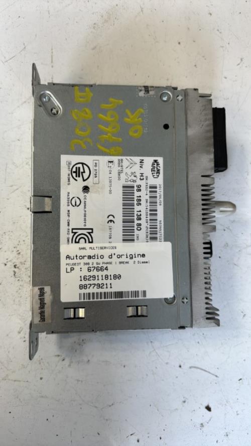 452363-Autoradio-dorigine-PEUGEOT-308-2-SW-PHASE-1-BREAK-image-1 452363 Autoradio dorigine PEUGEOT 308 2 SW PHASE 1 BREAK image 1 1 Autoradio PEUGEOT 308 2 SW PHASE 1 BREAK d'origine - 2017 - Occasion Code Autoradio