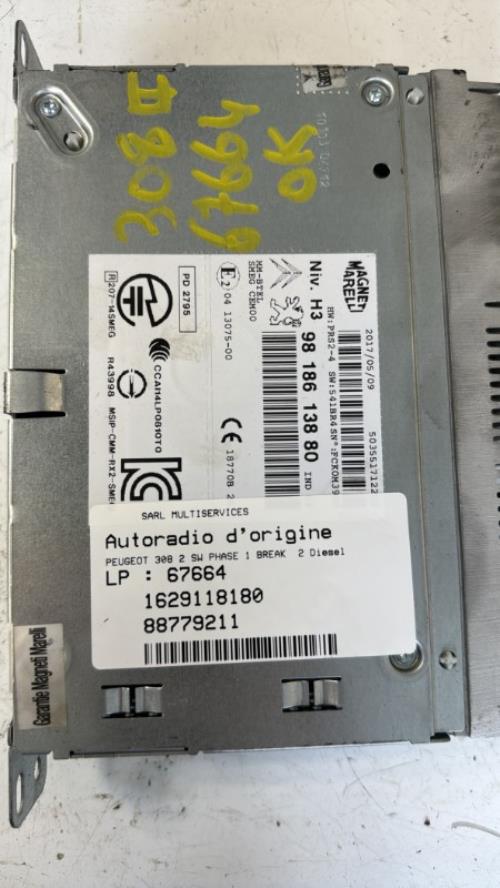 452363-Autoradio-dorigine-PEUGEOT-308-2-SW-PHASE-1-BREAK-image-2 452363 Autoradio dorigine PEUGEOT 308 2 SW PHASE 1 BREAK image 2 1 Autoradio PEUGEOT 308 2 SW PHASE 1 BREAK d'origine - 2017 - Occasion Code Autoradio