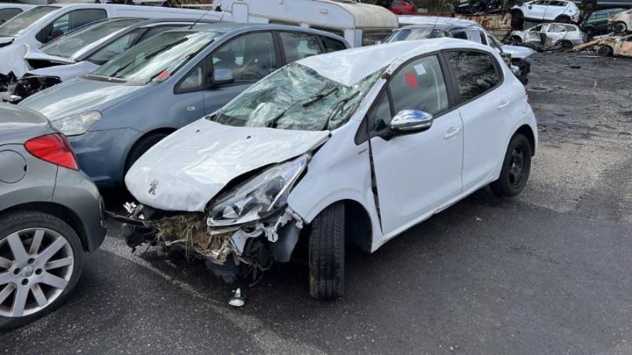 454611-Autoradio-dorigine-PEUGEOT-208-1-PHASE-2-Diesel-image-5 454611 Autoradio dorigine PEUGEOT 208 1 PHASE 2 Diesel image 5 1 Autoradio PEUGEOT 208 1 PHASE 2 d'origine - 2018 - Occasion Code Autoradio