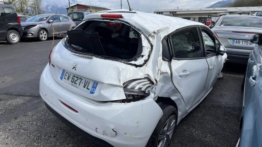 454611-Autoradio-dorigine-PEUGEOT-208-1-PHASE-2-Diesel-image-6 454611 Autoradio dorigine PEUGEOT 208 1 PHASE 2 Diesel image 6 1 Autoradio PEUGEOT 208 1 PHASE 2 d'origine - 2018 - Occasion Code Autoradio