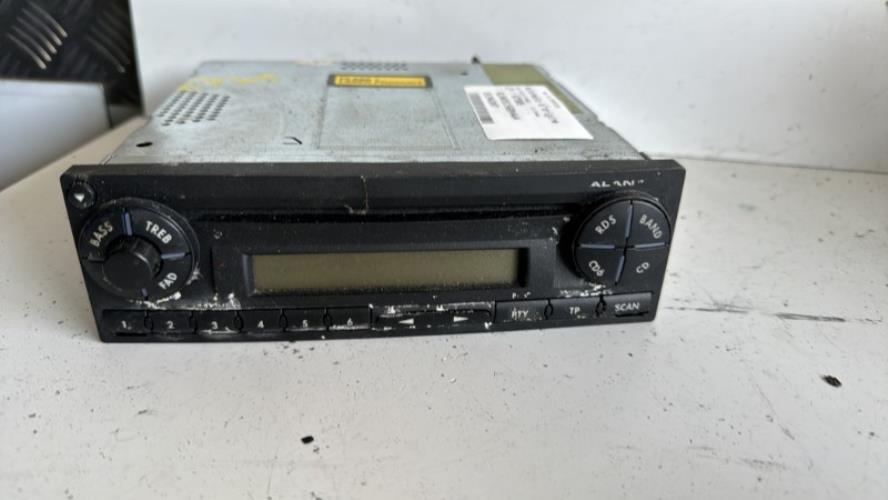 470806-Autoradio-dorigine-SEAT-IBIZA-3-PHASE-1-Diesel-image-1 470806 Autoradio dorigine SEAT IBIZA 3 PHASE 1 Diesel image 1 1 Autoradio SEAT IBIZA 3 PHASE 1 d'origine - 2004 - Occasion Code Autoradio