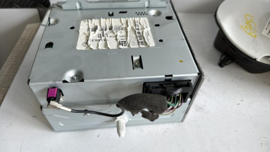 480121-Autoradio-dorigine-CHEVROLET-CRUZE-PHASE-1-Essence-image-3 480121 Autoradio dorigine CHEVROLET CRUZE PHASE 1 Essence image 3 1 Autoradio CHEVROLET CRUZE PHASE 1 d'origine - 2010 - Occasion Code Autoradio
