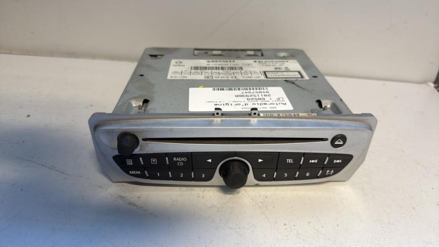 496471-Autoradio-dorigine-RENAULT-GRAND-SCENIC-3-PHASE-1-Diesel-image-1 496471 Autoradio dorigine RENAULT GRAND SCENIC 3 PHASE 1 Diesel image 1 1 Autoradio RENAULT GRAND SCENIC 3 PHASE 1 d'origine - 2009 - Occasion Code Autoradio