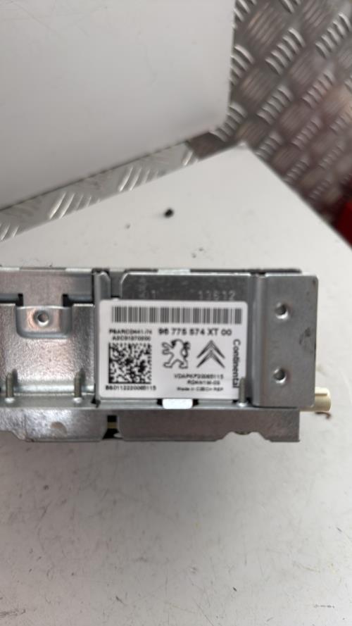 496848-Autoradio-dorigine-CITROEN-DS3-PHASE-1-Diesel-image-2 496848 Autoradio dorigine CITROEN DS3 PHASE 1 Diesel image 2 1 Autoradio CITROEN DS3 PHASE 1 d'origine - 2012 - Occasion Code Autoradio