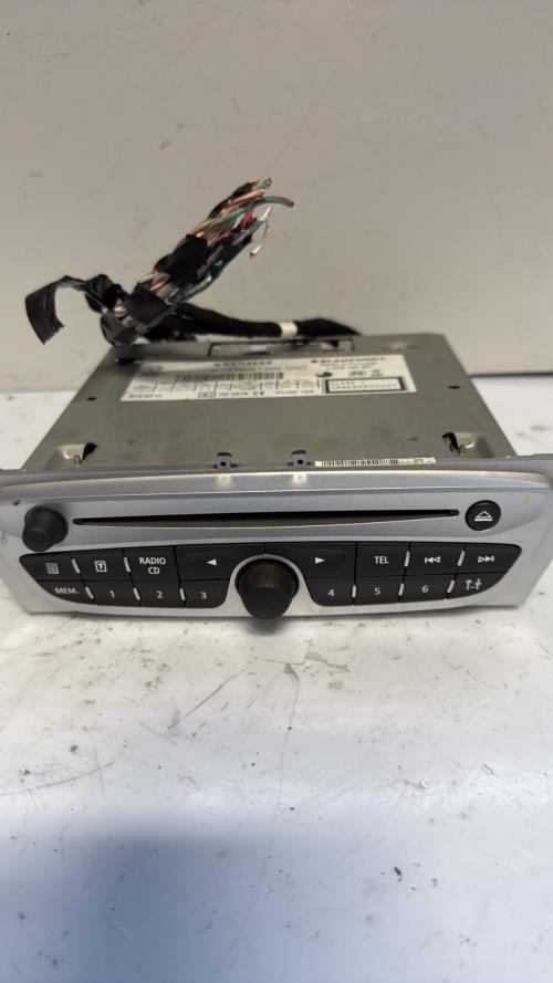 508918-Autoradio-dorigine-RENAULT-MEGANE-3-PHASE-1-COUPE-image-1 508918 Autoradio dorigine RENAULT MEGANE 3 PHASE 1 COUPE image 1 1 Autoradio RENAULT MEGANE 3 PHASE 1 COUPE d'origine - 2010 - Occasion Code Autoradio