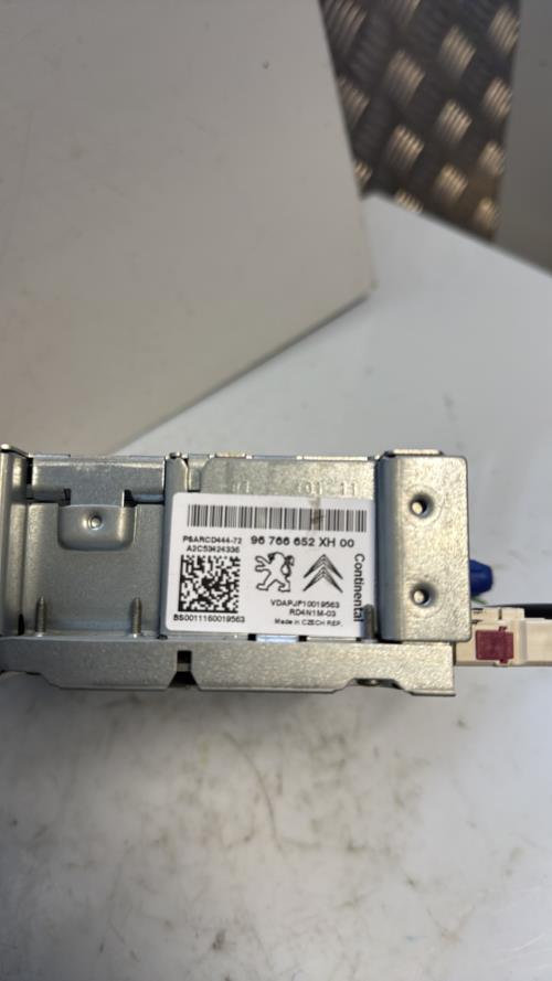 512405-Autoradio-dorigine-PEUGEOT-308-1-PHASE-1-Diesel-image-3 512405 Autoradio dorigine PEUGEOT 308 1 PHASE 1 Diesel image 3 1 Autoradio PEUGEOT 308 1 PHASE 1 d'origine - 2011 - Occasion Code Autoradio