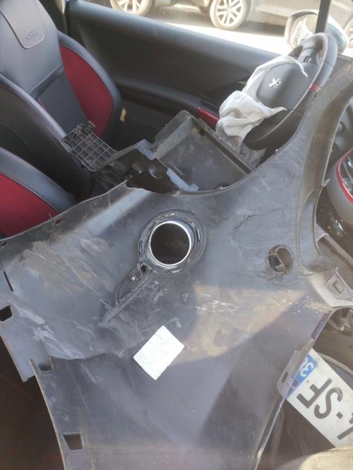 515489-Autoradio-dorigine-PEUGEOT-208-1-PHASE-2-Essence-image-6 515489 Autoradio dorigine PEUGEOT 208 1 PHASE 2 Essence image 6 1 Autoradio PEUGEOT 208 1 PHASE 2 d'origine - 2014 - Occasion Code Autoradio