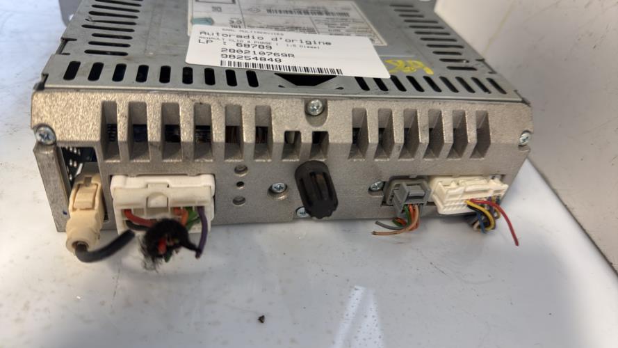 521551-Autoradio-dorigine-RENAULT-CLIO-4-PHASE-1-Diesel-image-3-2 521551 Autoradio dorigine RENAULT CLIO 4 PHASE 1 Diesel image 3 2 1 Autoradio RENAULT CLIO 4 PHASE 1 d'origine - 2015 - Occasion Code Autoradio