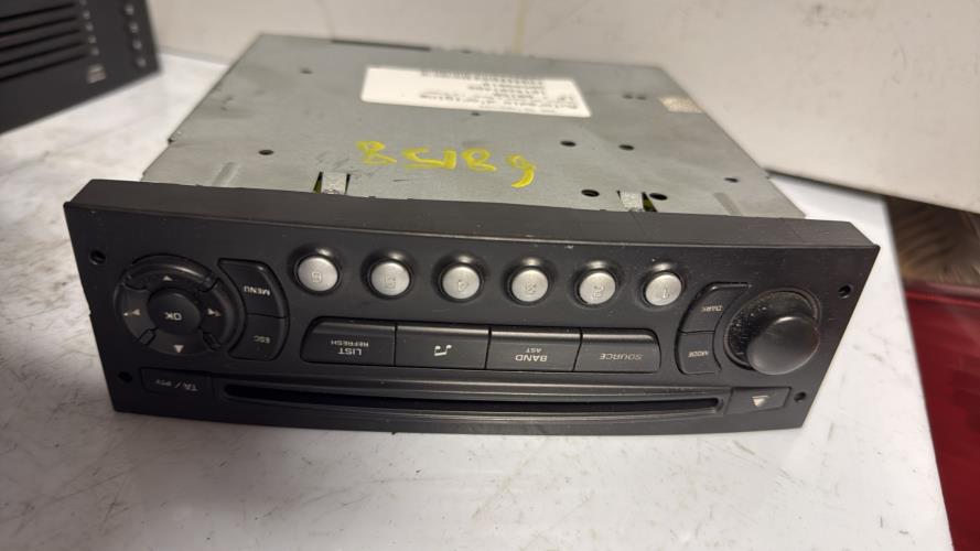 523089-Autoradio-dorigine-PEUGEOT-307-PHASE-2-BREAK-Diese-image-1 523089 Autoradio dorigine PEUGEOT 307 PHASE 2 BREAK Diese image 1 1 Autoradio PEUGEOT 307 PHASE 2 BREAK d'origine - 2005 - Occasion Code Autoradio