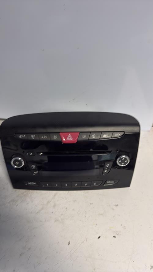 527535-Autoradio-dorigine-LANCIA-YPSILON-5-Essence-image-1 527535 Autoradio dorigine LANCIA YPSILON 5 Essence image 1 1 Autoradio LANCIA YPSILON 5 d'origine - 2014 - Occasion Code Autoradio