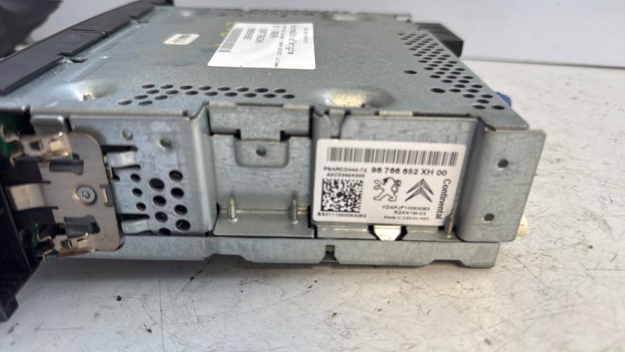 532305-Autoradio-dorigine-PEUGEOT-308-1-SW-PHASE-2-BREAK-image-2 532305 Autoradio dorigine PEUGEOT 308 1 SW PHASE 2 BREAK image 2 1 Autoradio PEUGEOT 308 1 SW PHASE 2 BREAK d'origine - 2011 - Occasion Code Autoradio