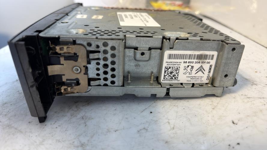 544372-Autoradio-dorigine-PEUGEOT-308-1-SW-PHASE-1-BREAK-image-2-1 544372 Autoradio dorigine PEUGEOT 308 1 SW PHASE 1 BREAK image 2 1 1 Autoradio PEUGEOT 308 1 SW PHASE 1 BREAK d'origine - 2008 - Occasion Code Autoradio