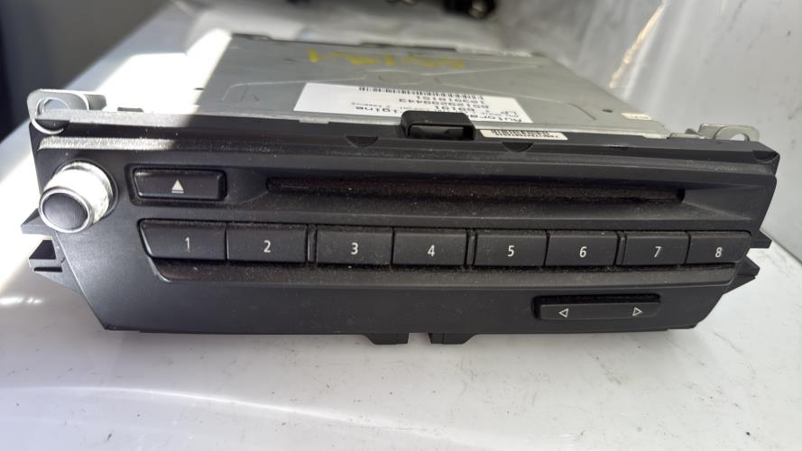 554446-Autoradio-dorigine-BMW-SERIE-1-E81-Essence-image-5 554446 Autoradio dorigine BMW SERIE 1 E81 Essence image 5 1 Autoradio BMW SERIE 1 E81 d'origine - 2008 - Occasion Code Autoradio