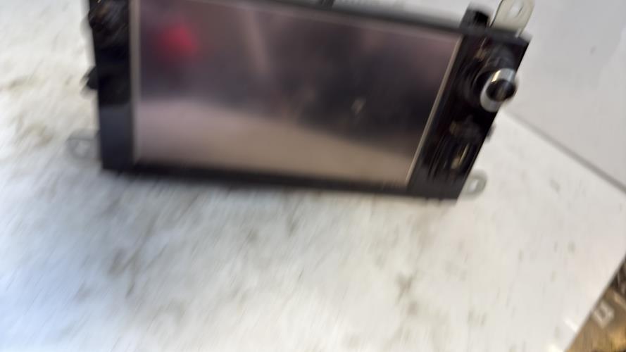 560629-Autoradio-dorigine-RENAULT-CLIO-4-PHASE-1-BREAK-Di-image-4 560629 Autoradio dorigine RENAULT CLIO 4 PHASE 1 BREAK Di image 4 1 Autoradio RENAULT CLIO 4 PHASE 1 BREAK d'origine - 2013 - Occasion Code Autoradio