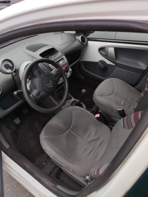 562935-Autoradio-dorigine-CITROEN-C1-1-PHASE-2-Essence-image-6 562935 Autoradio dorigine CITROEN C1 1 PHASE 2 Essence image 6 1 Autoradio CITROEN C1 1 PHASE 2 d'origine - 2009 - Occasion Code Autoradio