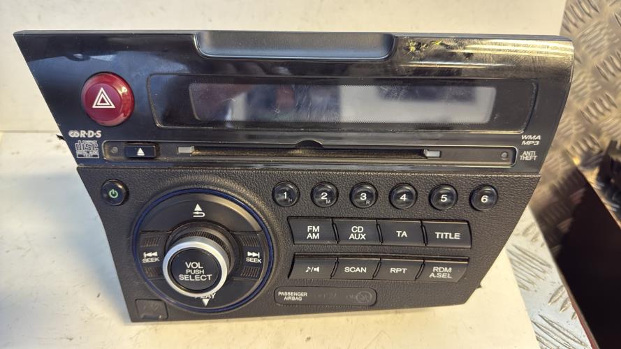570384-Autoradio-dorigine-HONDA-CR-Z-PHASE-1-COUPE-Essenc-image-2-1 570384 Autoradio dorigine HONDA CR Z PHASE 1 COUPE Essenc image 2 1 1 Autoradio HONDA CR-Z PHASE 1 COUPE d'origine - 2012 - Occasion Code Autoradio