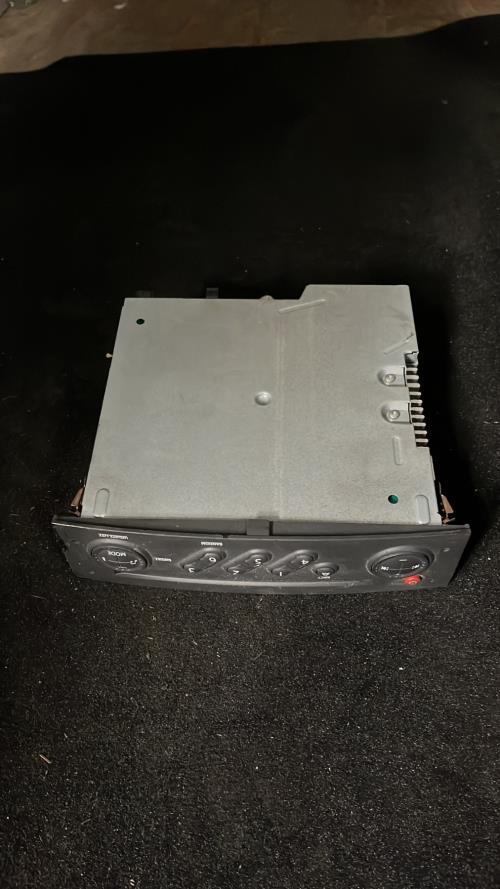571130-Autoradio-dorigine-RENAULT-GRAND-MODUS-PHASE-2-Die-image-2-1 571130 Autoradio dorigine RENAULT GRAND MODUS PHASE 2 Die image 2 1 1 Autoradio RENAULT GRAND MODUS PHASE 2 d'origine - 2008 - Occasion Code Autoradio