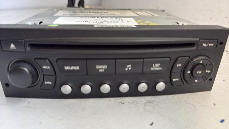 571945-Autoradio-dorigine-CITROEN-C5-2-Diesel-image-1-1 571945 Autoradio dorigine CITROEN C5 2 Diesel image 1 1 1 Autoradio CITROEN C5 2 d'origine - 2010 - Occasion Code Autoradio