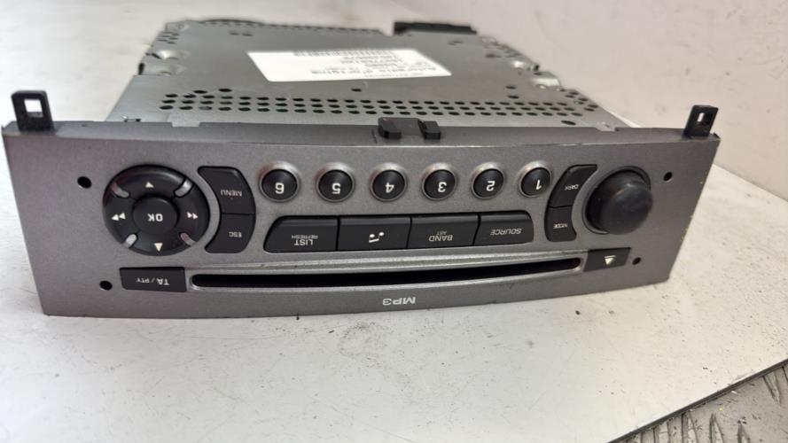 572016-Autoradio-dorigine-PEUGEOT-308-1-PHASE-1-Diesel-image-1 572016 Autoradio dorigine PEUGEOT 308 1 PHASE 1 Diesel image 1 1 Autoradio PEUGEOT 308 1 PHASE 1 d'origine - 2008 - Occasion Code Autoradio