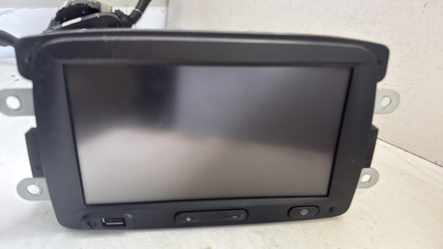 572695-Autoradio-dorigine-DACIA-SANDERO-2-PHASE-1-Essence-image-1 572695 Autoradio dorigine DACIA SANDERO 2 PHASE 1 Essence image 1 1 Autoradio DACIA SANDERO 2 PHASE 1 d'origine - 2013 - Occasion Code Autoradio