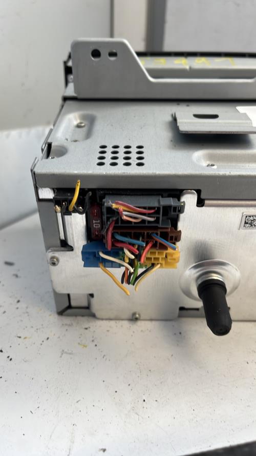 574496-Autoradio-dorigine-KIA-CEE-D-1-PHASE-2-Diesel-image-3 574496 Autoradio dorigine KIA CEE D 1 PHASE 2 Diesel image 3 1 Autoradio KIA CEE-D 1 PHASE 2 d'origine - 2010 - Occasion Code Autoradio