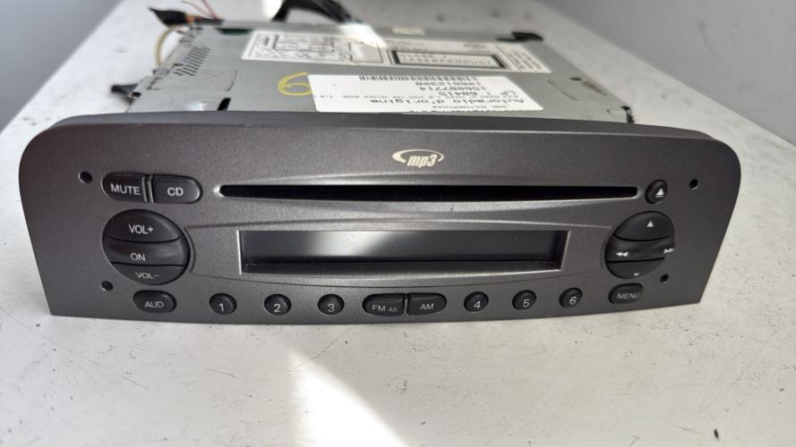 574570-Autoradio-dorigine-ALFA-ROMEO-GT-COUPE-Diesel-image-1 574570 Autoradio dorigine ALFA ROMEO GT COUPE Diesel image 1 1 Autoradio ALFA ROMEO GT COUPE d'origine - 2007 - Occasion Code Autoradio
