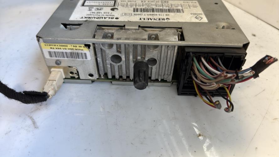 635019-Autoradio-dorigine-RENAULT-MEGANE-3-PHASE-1-Diesel-image-3 635019 Autoradio dorigine RENAULT MEGANE 3 PHASE 1 Diesel image 3 1 Autoradio RENAULT MEGANE 3 PHASE 1 d'origine - 2010 - Occasion Code Autoradio